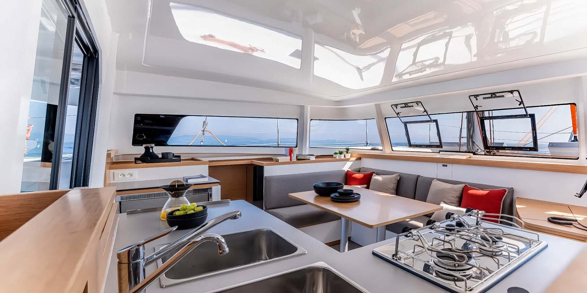 Аренда катамарана Excess 11 на Пхукете | Extremalov Group